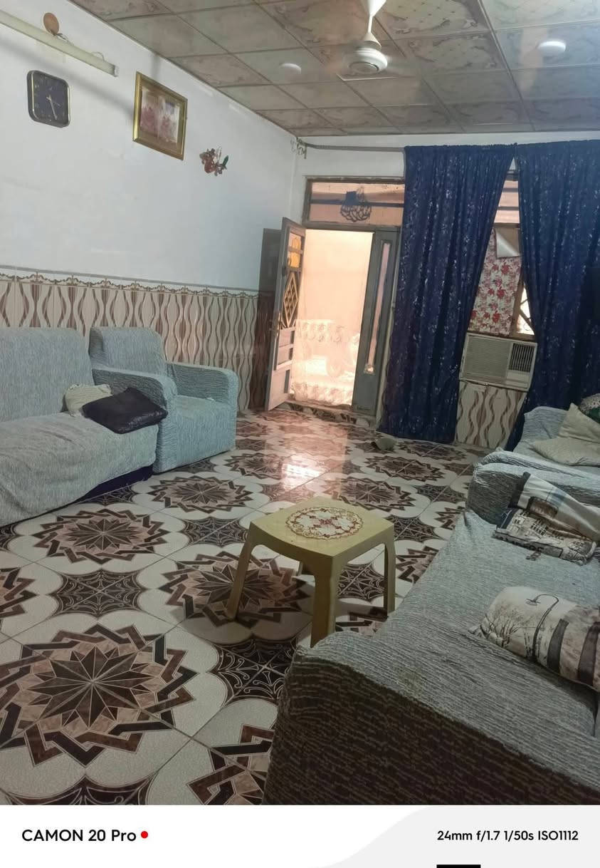سلام عليكم بيت البيع ٣٠٠متر قرار محكمه البيت مكان كربلاء يم بصفه جامعه كربلاء مقبيل مدينة الزارين قرايب على الامام ربيع ساعة عنه لامام ٥كليوات سعر ٥٠ملاين مرواس عادي السفسار *********** البيت ينباع هو غراض جاهز يصلح حسينيه بلاش بلاش البيت منطقة حلوه كلش ٥٠٠٠دينار يوصلك يم الامام الحسين
