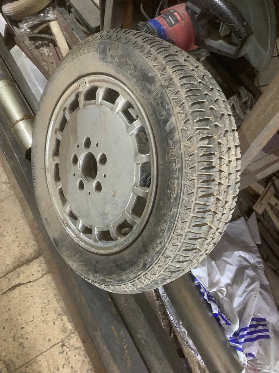 السلام عليكم تاير ويل كب ١٩٠جديد ب٤٠بغداد حي الخضراء ***********
