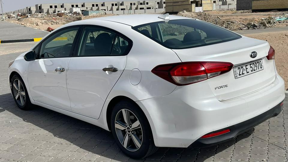 كيا فورتي 2018 اربيل
وارد امريكي 
ضربته باب سايق او تكمه  مع طخات بسيطه 
محرك 2000 دوش 
محرك كير تبريد سليمات 
السعر /125 وقابل للتفاوض 

العنوان. البصره  القبله 
رقم الهاتف ***********
