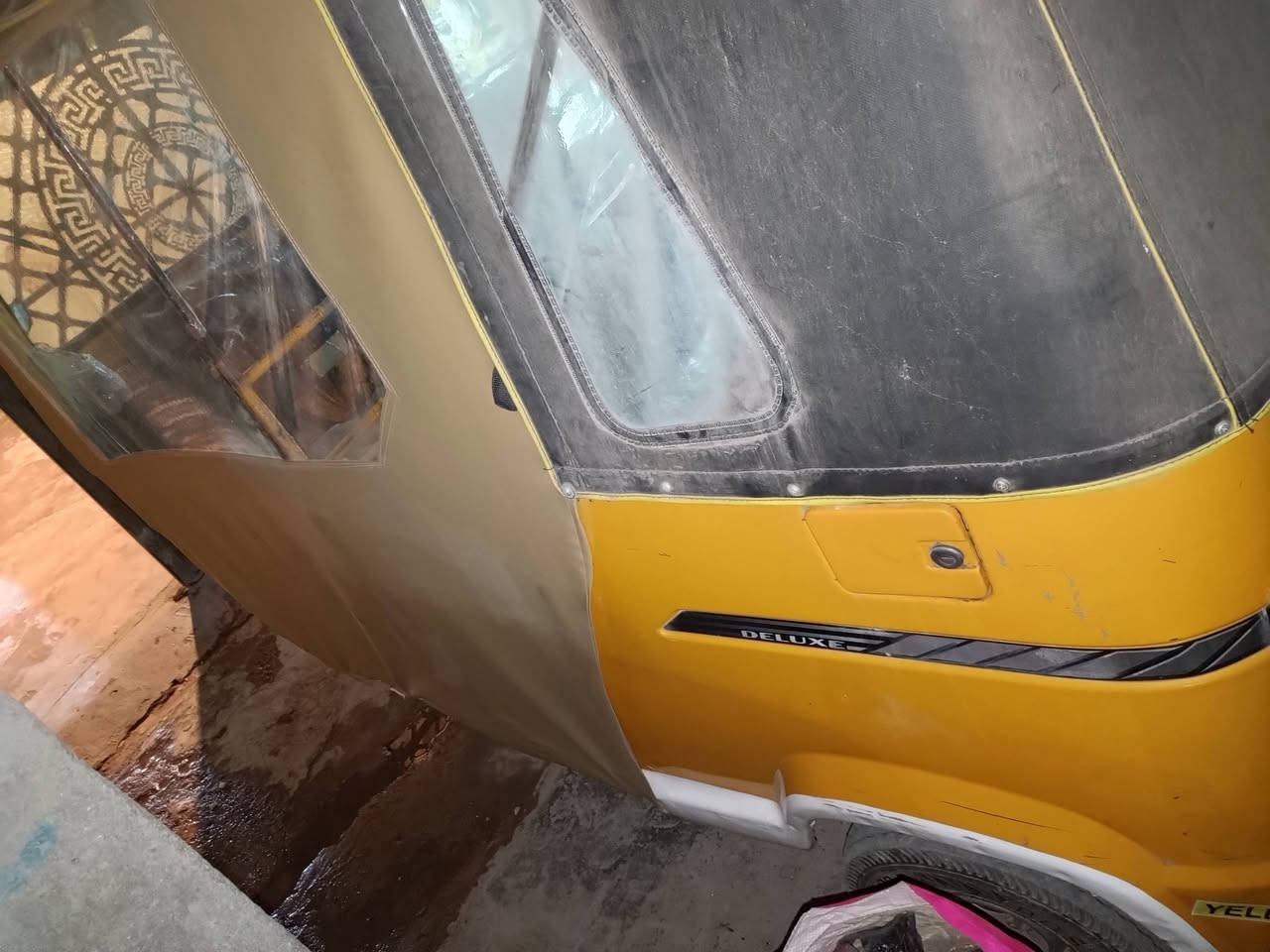 السلام عليكم شباب تكتك للبيع موديل 2020داخلة بل2021 مكينة وكشر مكفولة كفالة عامة رقم انكليزي هزة جديدة تحويل مباشر 
السعر 6ملاين بيها مجال شي قليل حك الجية 
مكاني مدينة الصدر ***********
