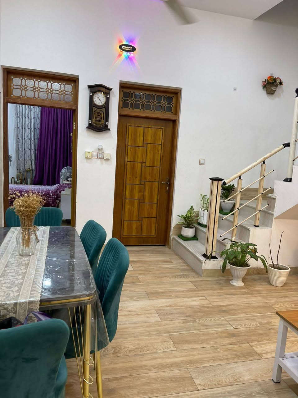 دار سكني للبيع 🏠 مطلوب اسكان 63 مليون 

المساحة  : 200م السعر مناسب جدا

العنوان  : حي الضباط خلف المول قرب فوج الطوارئ 

              ((طابو    صرف ))
⬇️⬇️⬇️

التفاصيل : بناء 2025 كونكريت مسلح 
الطابق الاول  / 2 غرف نوم + صاله + استقبال + مطبخ+ مجمع صحيات داخلية وخارجية

الطابق الثاني صاله  كبيره نقص غرفتين بالوجه 

             *️⃣*️⃣*️⃣*️⃣*️⃣

لمزيد من المعلومات والاستفسار مراجعة مكتب الكرعاوي للعقار
  
العنوان  حي الصدر الاول . سايدين النسر. قرب بانزين خانة انوار الكفيل الاهلية 

 ارقام الاتصال ✅
***********📞
***********📞

✅ او مراسلة الصفحة♦️

✅ ارقام الهواتف تحتوي على واتساب🟩
