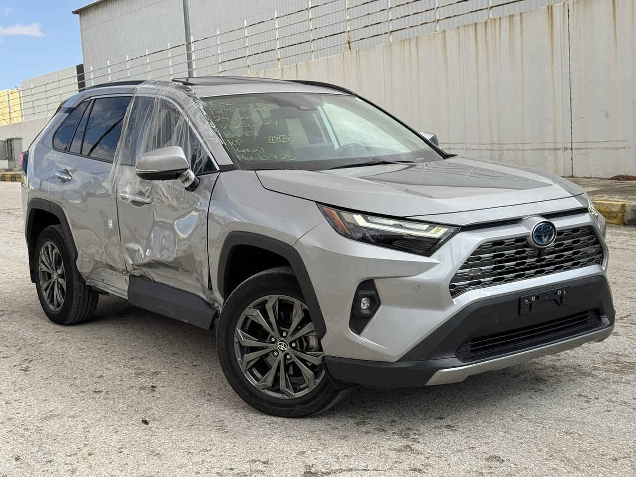 TOYOTA RAV4  HYBRID LIMITED 2024

📍السيارة موجودة في  الأردن الزرقاء المنطقة الحرة  
 
تويوتا راف فور  هايبرد لمتد  2024
المسافة المقطوعه 54825mi
اللون :- سلفر     
المحرك 2500cc هايبرد 
الموديل 2024

 

                  ======= الاضافات👇👇 ======

فتحة كرستال ثلاث حركات 
شاشة كبيره انفكيشن. 
دفع رباعي 4x4.
رادار امامي 
 مانع تصادم
تصحيح مسار
مانع انزلاق
تحديد مسرب .
نقطة عمياء .
مثبت سرعة
هاند بريك كهربائي 
كاميرا خلفيه
كاميرا  عداد 5 
كاميرا 360
كراسي ذاكره 
كراسي جلد 
طارة مدفية . 
كراسي مدفية + مبرد 
كراسي كهرباء عداد 2 
بصمه أبواب
بصمه تشغيل
دخول ذكي 
تحكم ستيران
شاحن وايرلس 
ويل قياس 18 .
اضويه خلفيه LED
اضويه امامي زنون LED 
كشافات ضبابي LED
حساسات خلفيه + إماميه 
حساسات مانع تجاوز 
باب خلفي كهرباء
نظام GPS+ خرائط 
3 انظمة قياده Sport /ECO / Normal
كندشن مركزي امامي + خلفي 
بلوتوث 
مدخل AUX + USB

الآردن الزرقاء المنطقه الحره شارع 20 شمال 

🚗🚗 حادث السيارة كما موضح في الصور 🚗🚗

للتواصل  / عمر الدليمي 00962786166701 علي الكرغولي 00962788505634


**إذا كنت صاحب هذا الإعلان وتريد حذفه لأي سبب، رجاءا أرسل رسالة إلى الدعم الفني**