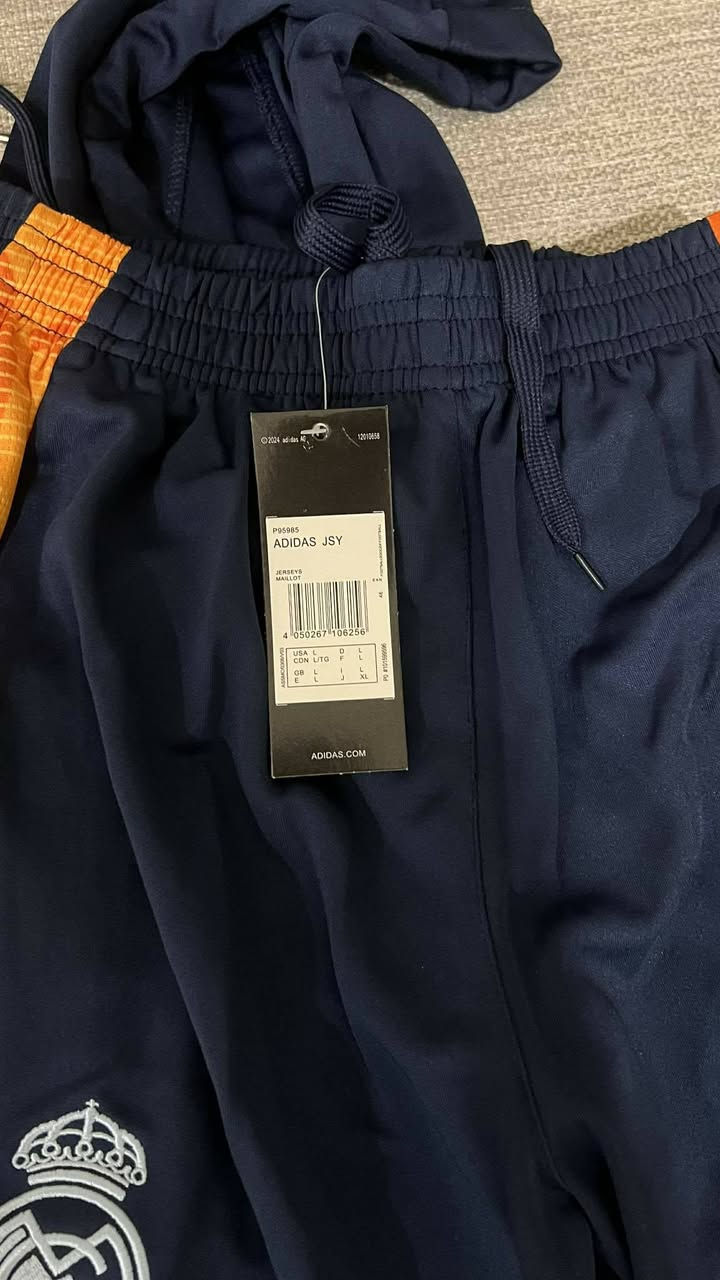 تايلند الاصلي.جديد غير مستخدم..لارج..40.. الف واصل…


**إذا كنت صاحب هذا الإعلان وتريد حذفه لأي سبب، رجاءا أرسل رسالة إلى الدعم الفني**