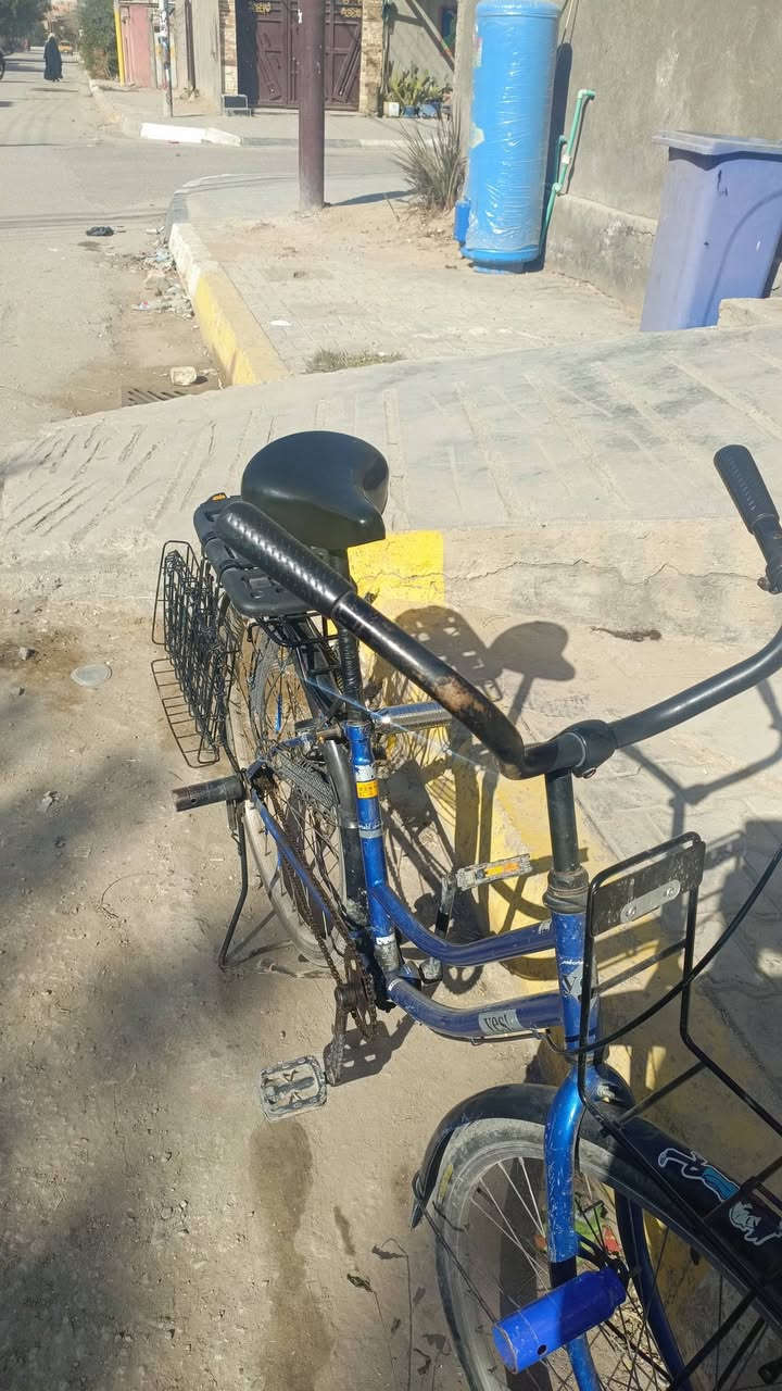 سلام عليكم شباب بايسكل للبيع موديل 2018 ب 100 و بي مجال شراي يجي خاص  على هاذ رقم راسلني على هاذ الحساب او واتساب *********** مكان كربلاء المقدسة حي العامل منطقه سابعه
