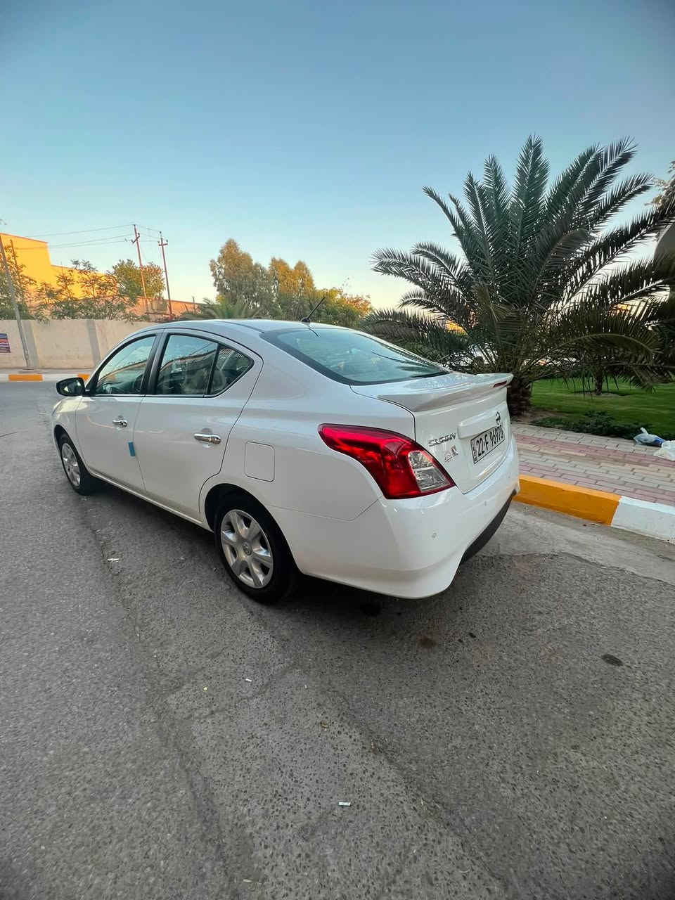السلام عليكم
سني للبيع موديل 24 كفاله من الصبغ والتبديل والتعديل 

جاهزه مابيها اي نقص شاشه تحكمات 

جام كهرباء 

اشاير بالمري 

سبير مانازل 

مصريه 

بعدها بوضع الشركه 

120 وبيها مجال 

***********

المكان الرمادي حي الجمهوري. نقد فقط
