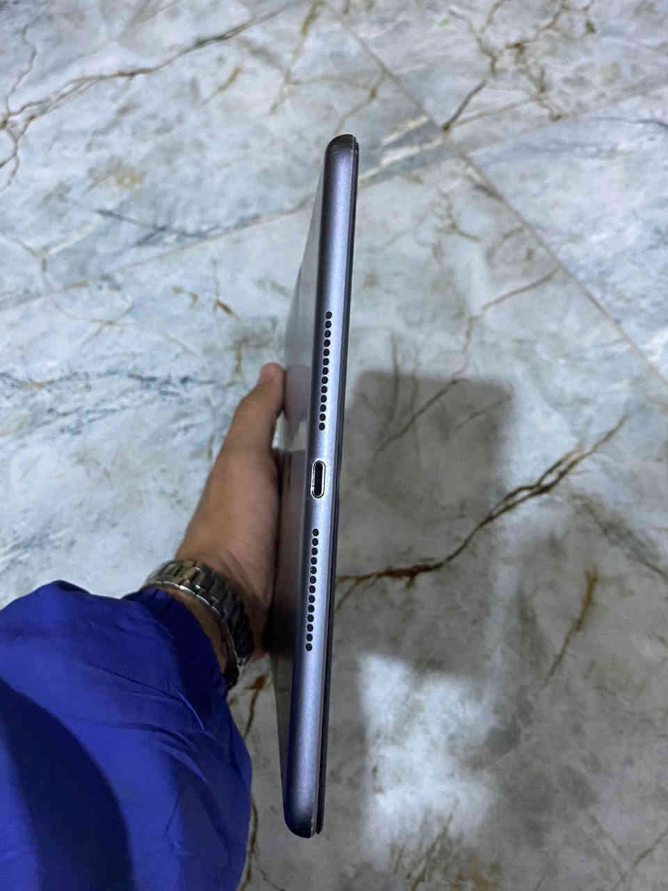 سلام وعليكم عندي ايباد 7 للبيع جهاز كلش نضيف ذاكره 128 مكاني بغداد حي العامل ***********
***********/ سعر 150 وبي مجال قليل
