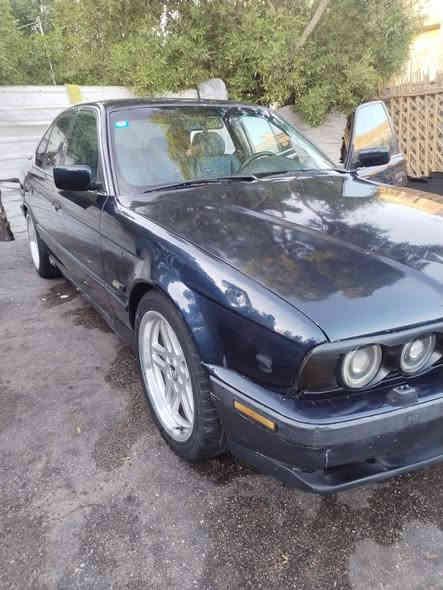 بي ام دبليو 6سلندر بليتة مسكر بدون ضربة او حادث او غرامات سيارة بأسمي تحويل بنفس اليوم تدفئة تبريد سيارة نضيفة مال بيت المكان بغداد الجديدة***********ا
السعر ٦٠ وبيهه مجال
