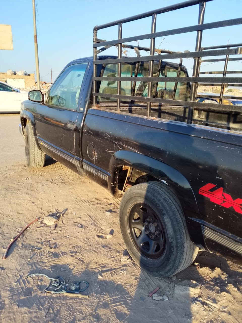 شوفر ليت للبيع او مراوس موديل 93 ومكينه٥،٣٠٠تاهو گير ٧٠٠ اوتوماتيك
السعر 55 $ وبيهه مجال  رقمي ***********
او ***********
