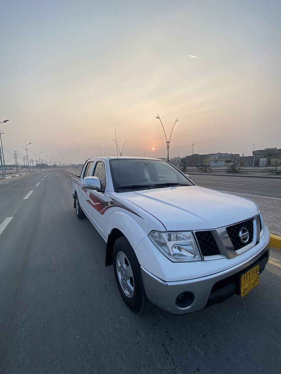 سلام عليكم ورحمه نيفارا موديل 12رقم اربيل مكفوله من الضربه صبغ بس بنيد مكينه كير حداده طخم تاير تبريد سياره جاهزه وجديده السعر 90مجال بسيط تليفون *********** الزبير حي الخطوه
