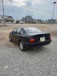 فيكترا • ١٩٩١ • حجم ١٫٨