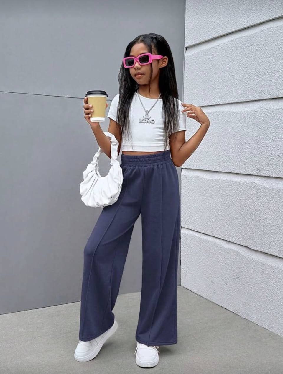 متوفر ملابس اطفال ونسائي براند شي ان بانسب الاسعار للحجز والاستفسار دايركت او واتساب ***********
