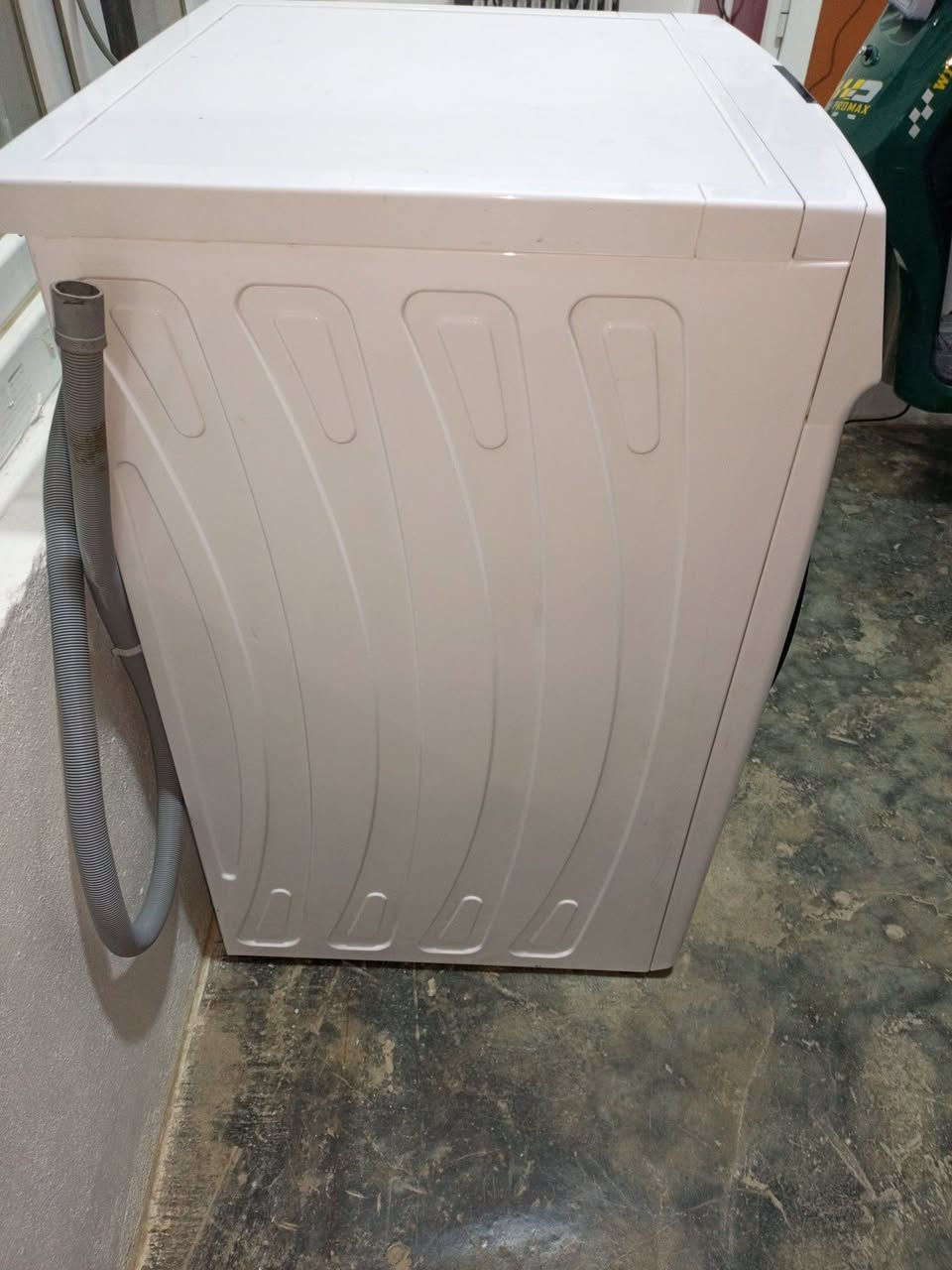 للبيع غسالة ملابس تماتيك 
شرط الشغل والنظافة 100%
ڤستل 8كيلو الشراي يتصل 
***********واتس
***********واتس فقط
