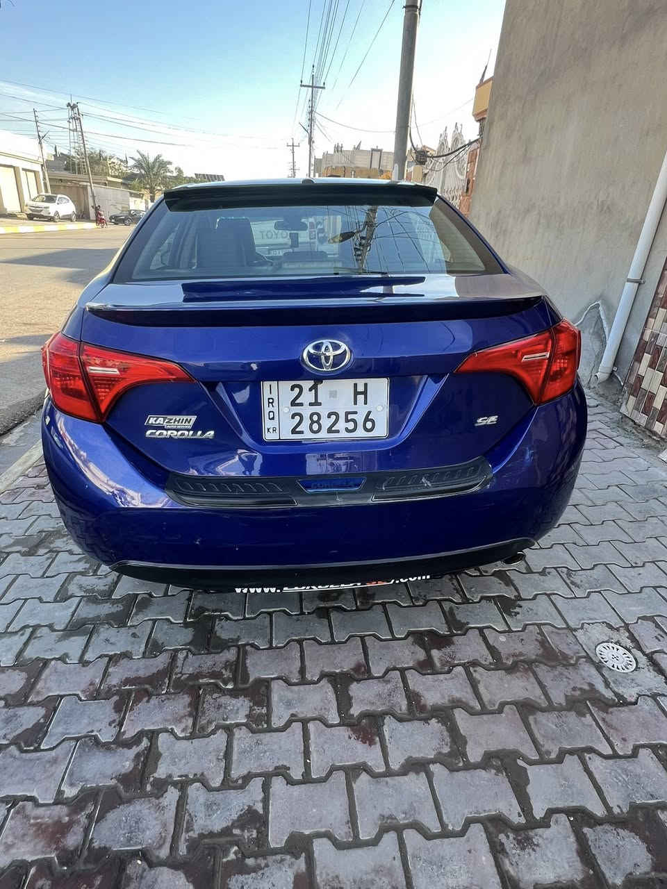 سلام عليكم كورلة للبيع ضرر جامرلغ وبنيد فئة se شفتات كشنات جلد تدفئة تبريد ماشيه 160 ميل السعر 137 وبيه مجال   ***********  مديل 2017
