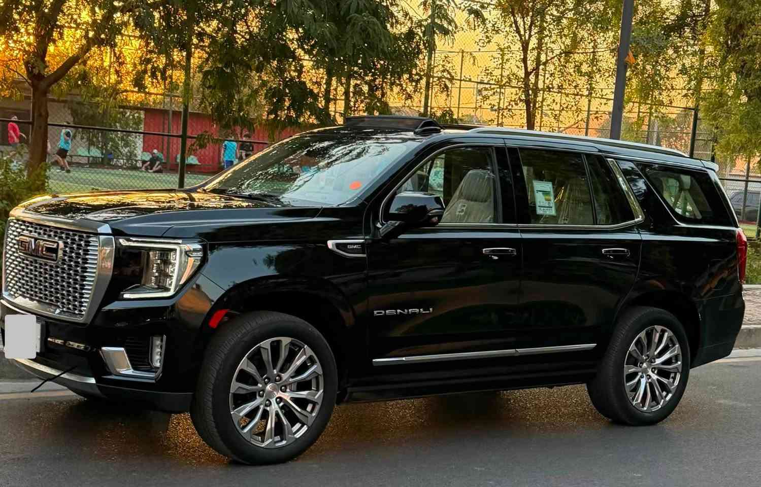 السلام عليكم
بيع او مروس
جمسي (دينالي )وكالة المنصور

موديل : 2023 

ماشية 31 KM

المواصفات 

بانوراما 

بصمه 

بصمة ابواب 

تشغيل عن بعد 

داتا شو 

شاشه 

شاشات خلفيه 

كاميرات 360 درجه 

كشنات جلد 

كشنات كهرباء 2 

كشنات تدفئه + تبريد

كشنات خلفيه كهرباء 

ذاكره خزن ميموري 

داخل اوف وايت 

جنطه كهرباء 

حساسات امامية + خلفيه 

مكينة 8 سلندر 

 6200

جكات 

لايت زنون 

لد امامي 

بلوجكتور لد 

بك لايت لد 

مري شفط كهرباء 

اشاير بالمري 

صاجات 

سستم صوت سماعات 

شاحن موبايل 

تحكم ستيرن جهتين 

كروز سرعة 

ستيرن هيتر 

فور ويل 4x4

رادارات 

قيادة ذاتيه 

تحديد مسار 

دوسات كهرباء 

ثلاجة 

ويل كب بلاك 

 7 راكب 

 3 قطع تبريد

تبريد بيانو 

(رقم بغداد )

ملاحظة :  بيها مبدل بطل بل وكاله والحد هسه السياره بل ضمان

((السيارة خليجي مكفولة كفاله عامة ))

العنوان :بغداد

السعر :500وبية مجال

للاستفسار:*********** 
***********
