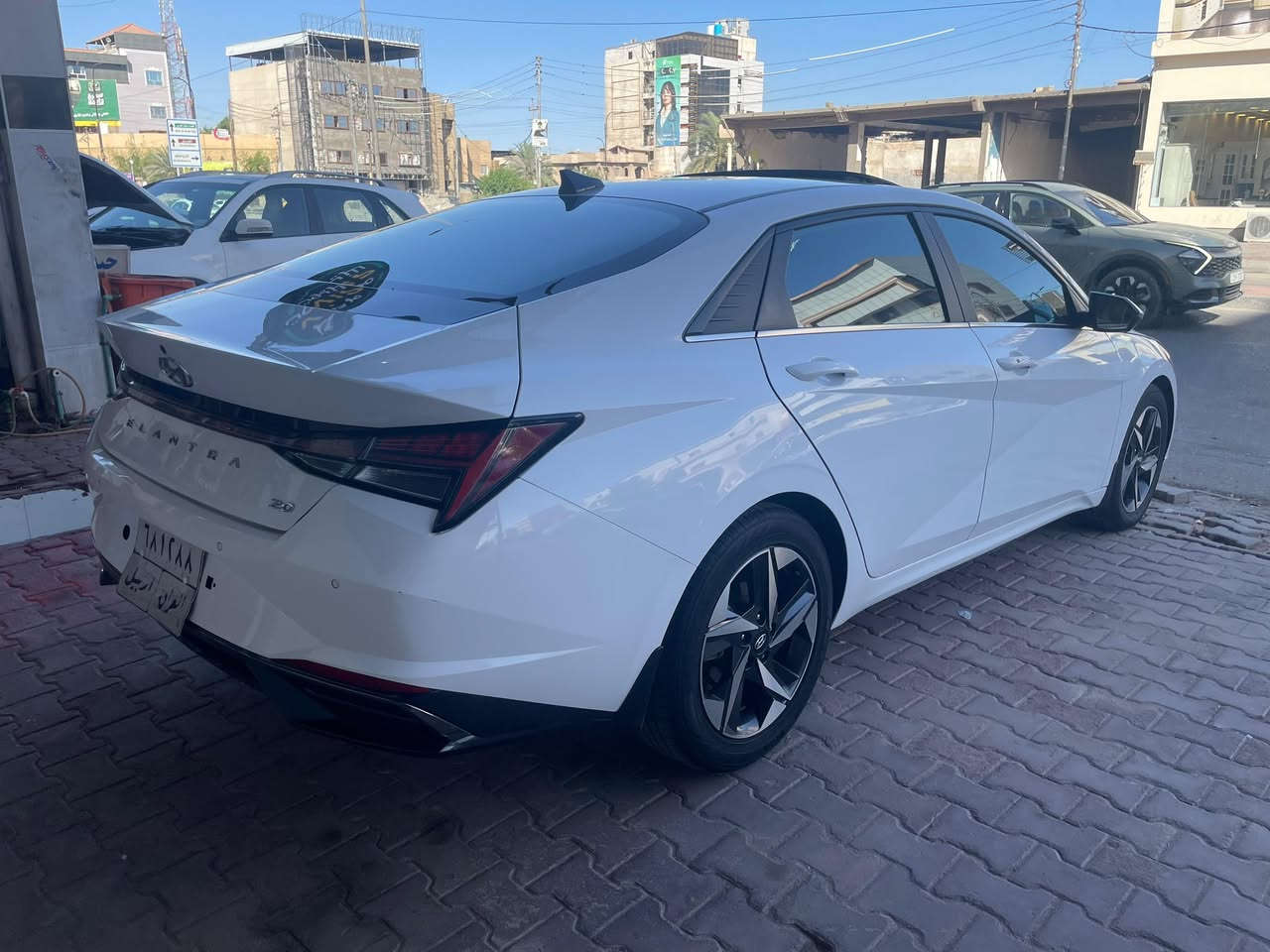 الانترا خليجي دوووش ماشيه 94 الف مكينه 200 بيه باب خلفي بارد وكارت ومفتوح والدوسه بيه صبغ والباقي كفاله سياره جاهزه من كلشي حداديه كله جديده 
مكان السياره بصره 14 تموز 
0770 706 0609
