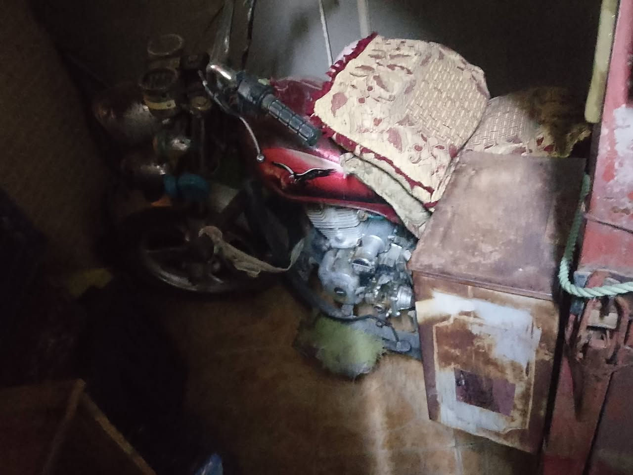 ستوتا شغال اي عيب مابي كهربيات كامل سعر 750 الف وبي مجال عنوان كركوك ***********
