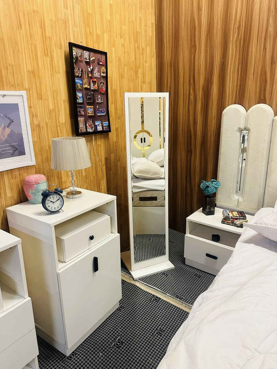 السلام عليكم غرفه تركيه 10قطع فول نضافه شخط مابيه للبيع واتس ***********
