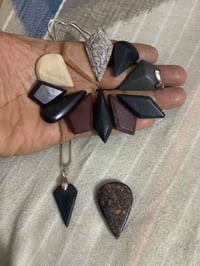 قلائد • حجر طبيعي • چراختي