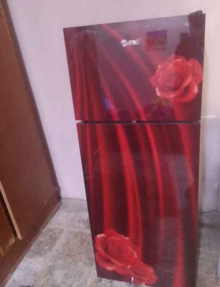 ثلاجه حجم 12 قدم السعر 90 عنوان كوفه شارع المعمل *********** النجف, العراق
