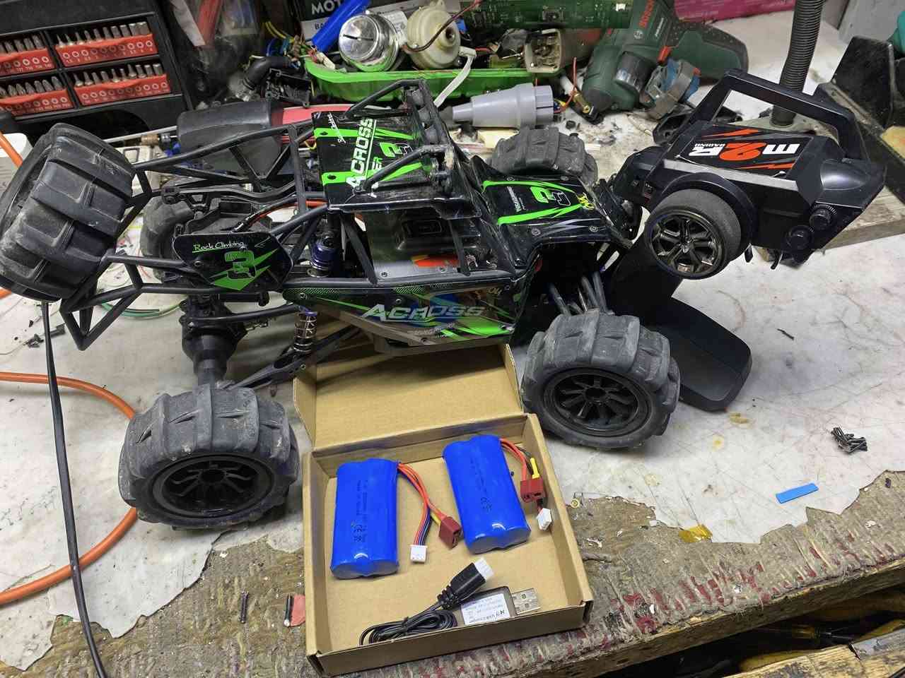 شلعة مرتبة قطع كلش نظيفة  اللي تفيده يراسلني خاص ويدلل
واللي يريد قطع معينه بس يدز الصورة خاص وهم يدلل
عدد القطع خير من الله
السعر والتفاصيل خاص  
مجموع القطع اكثر من 100 قطعة ونسبة الشغال بيها 100\100
يعني كل القطع المعروضة شغالة بشرط الفحص  
بيهم اجهزة مستخدمة شغالة وبيهم قطع جديدة 
ملاحظة:-اي قطعة مو شغالة تتعوض بكارت 5.000 حسب خط المشتري 
مكاني دهوك متوفر توصيل لجميع محافظاتنا الحبيب
👇👇👇👇👇👇👇👇👇
الصور والتفاصيل خاص


**إذا كنت صاحب هذا الإعلان وتريد حذفه لأي سبب، رجاءا أرسل رسالة إلى الدعم الفني**