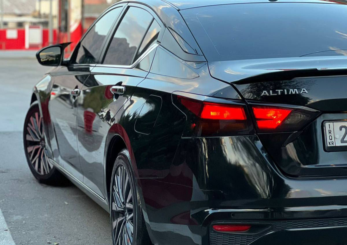 نیسان ئاڵتیما 2023 مواسەفات SV
٣٥ مایل ڕۆشتووە سەیارەکە زۆر تازەیە                    
یەک پاڕچە بۆیاخ 
دوو پارچەشی تەنها کلیری ئەمریکایە بی ناو سەیارەکە زۆر پاک و جوانە کامل جوانکاری بۆ کراوە و کراوە بە SR
 سەیارەکە زۆر جوانە ئەرباگ تەنها سوکان سیستەمە کامل مواسەفات یەدە بەسمە کارپلەی تەحدیل سورحە خەتی جادە ئیکۆ چوار تایە و ویلی لۆکی لە ژێرە بەسمە شەخال ناو فۆرمیکا کوشن کارەبای 
ڕادار و خەتی جادە و برێک تەبرید سارد و گەرم مەزبوت بەشەرت بەوابە بەردی سالۆنسا بەشەرت مەکینە چوار پستۆن ٢.٥ بی تۆربۆ بی دەبل ئەکسل
ڕادار شاشە کامیرا حاسە سەیارەکە رەشی قەترانە   
گێڕ و مەکینە و کارەبییات و هەموو شتی تر بەشەرت کامل سیرفس کراوە سەیارەکە لۆک لۆکە

سعر لە کۆمێنت داوابکە ڕاستەخۆ بۆت دیت 📩 

گۆڕینەوەش ئەکەم لەسەر دڵ گرتن
 رەقەم سەنەوی تازەیە بەناوی خۆمە رەقەم کردوە هەموو گیانی بەشەرت رەقەم هەولیر
ناونیشان ڕانیە حاجیاوا

ژمارەی خاوەنی 
***********
ڤایبەر وەتس ئەپ
