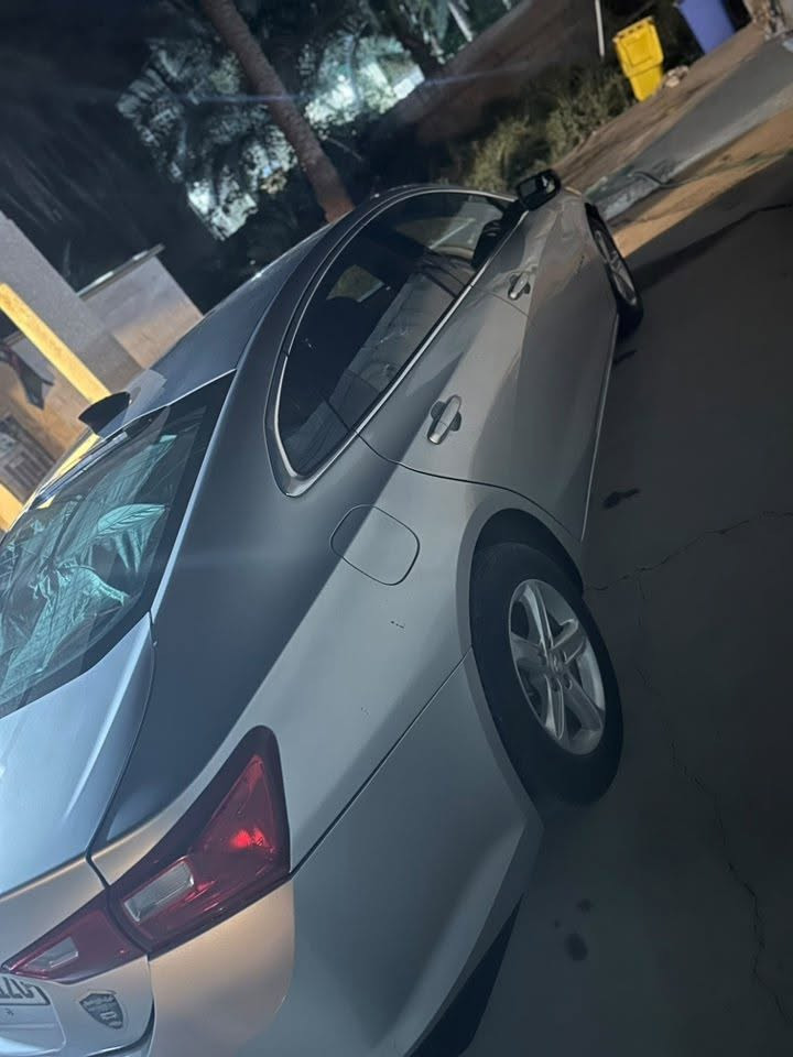 سلام عليكم🪬
ماليبو 2021 LT 🚙🦅
ماشيه 178 الف كليو متر

السياره فول عده البنوراما

حادث بنيد وجاملغ مثل ماموضح بالصور

ايرباك ستيرن وجوانب

المواصفات 

اوتو ستوب 

رادار

حساسات خلفيه

شاشه ابل كاربلي واندرويد اوتو

كامره دواره

تشغيل ذكي بصمه

تشغيل عن بعد

تجي وياها بصمات 2

تبريد ثلج

سعر السياره 100 وبيها مجال مرقم جاهزه

السياره يحتاجلها دعاميه اماميه وجاملغ ايمن تعديل

***********￼فقط واتساب
مكان بغداد
