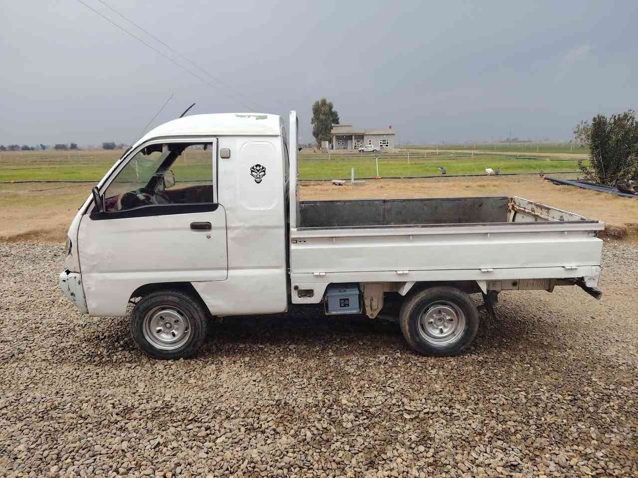 سلام عليكم سياره البيع فاو كلها بلادي موديل 2007 كير محرك كلو شرط تيرات اربعه جديد بتري جديد سلف جديد كهربايات كلهه شقاله وراق كامله السعر ١٧ وبيه مجال العنوان كركوك الحويجه الاستفسار تصال على الرقم ***********
