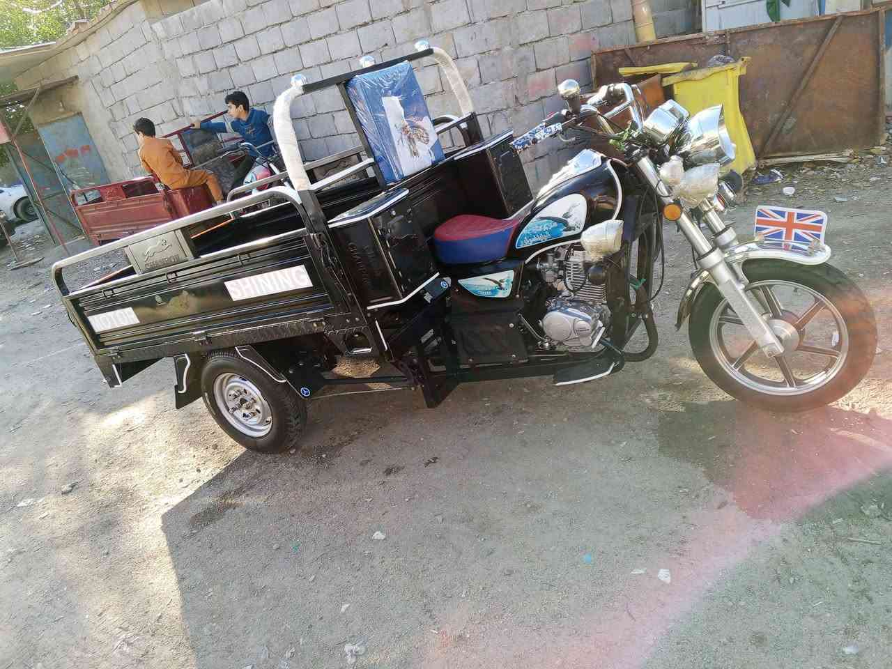 السلام عليكم شباب ستوته كربلائيه  للبيع موديل 23 ستوته مكفوله كفاله عامه ستوته نضيفه كهربائياته شغاله كله اصولياته كامله بأسمي السعر (2500)  المكان البصره حيانيه الرقم ***********
