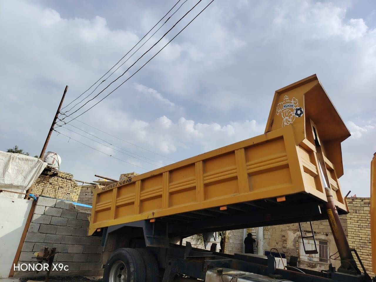 سلام عليكم بدي للبيع الطول 5 متر ***********
