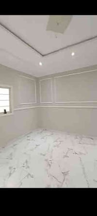 صبغ شبابيك وجهيات وجدران اسعار مناسبه تواصل 07722477237