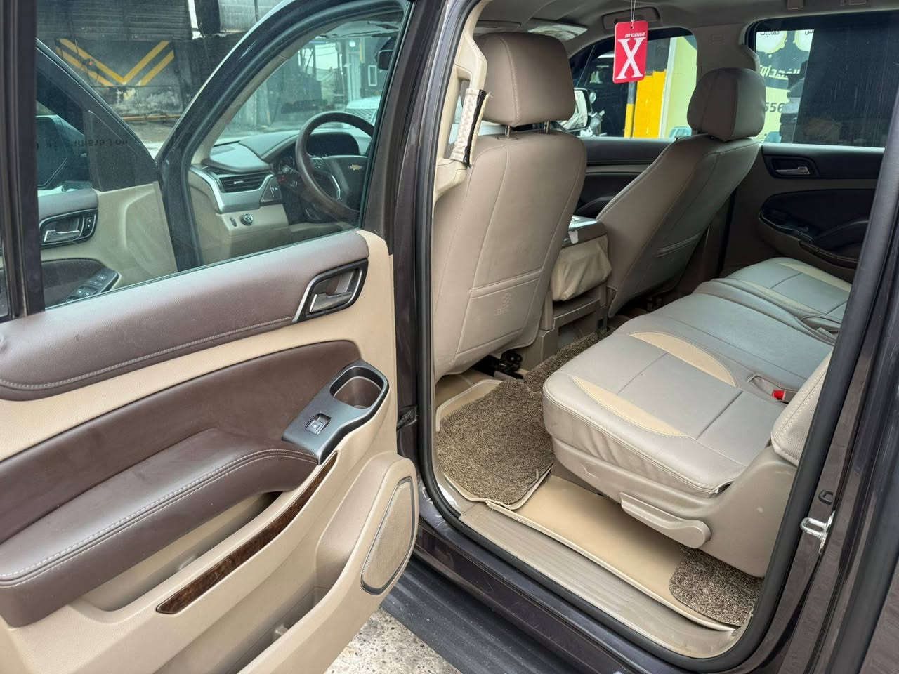 السلام عليكم
شوفرليت سوبربان تكسي للبيع 

خليجية موديل 2017

رقمها اربيل سيارة جاهزة من كل النواحي على وضع الشركة

تورباين 77 باقي بي تقريبآ 100 الف سيارة بلادية وجدآ جدآ نضيفة

بيها بارد بين البابتين جهة السايق 

حتة الداعميات كفالة لا صبغ ولا غيرة 

السعر 29 وبيها مجال للشراي 

اني مكلف بالنشر للأستفسار اكثر الأتصال على الرقم ***********
