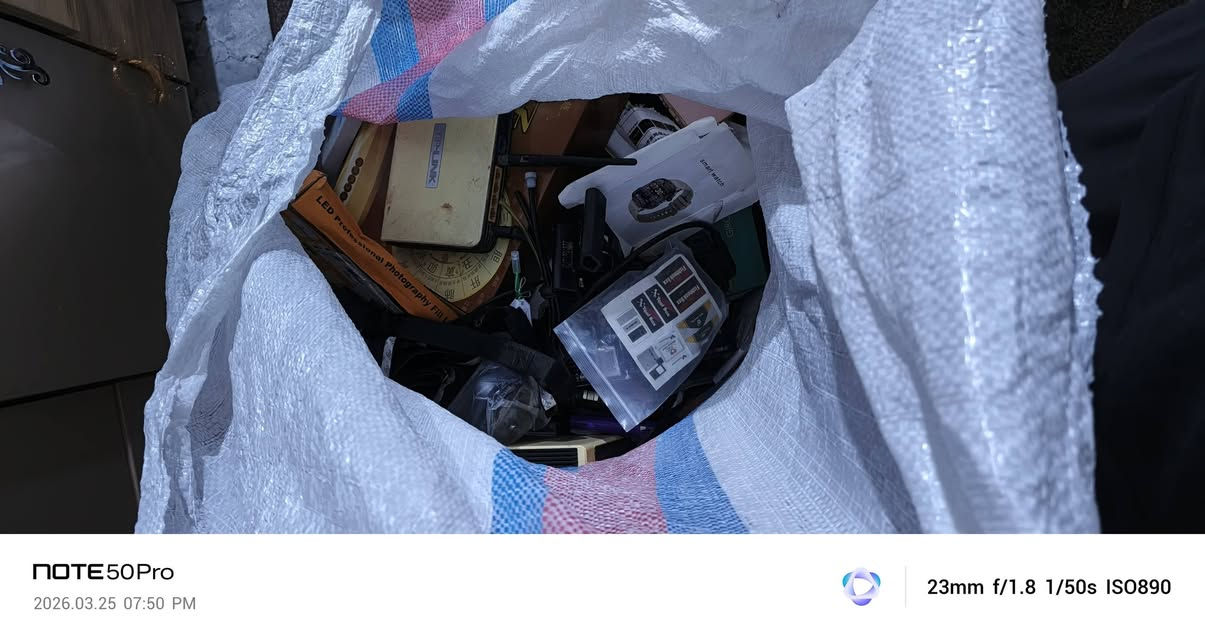 سلام عليكم غراض منوعه للبيع سعر ١٥٠ توصيل ماعندي حته طباخ بي اجهزه اشكال بي


**إذا كنت صاحب هذا الإعلان وتريد حذفه لأي سبب، رجاءا أرسل رسالة إلى الدعم الفني**