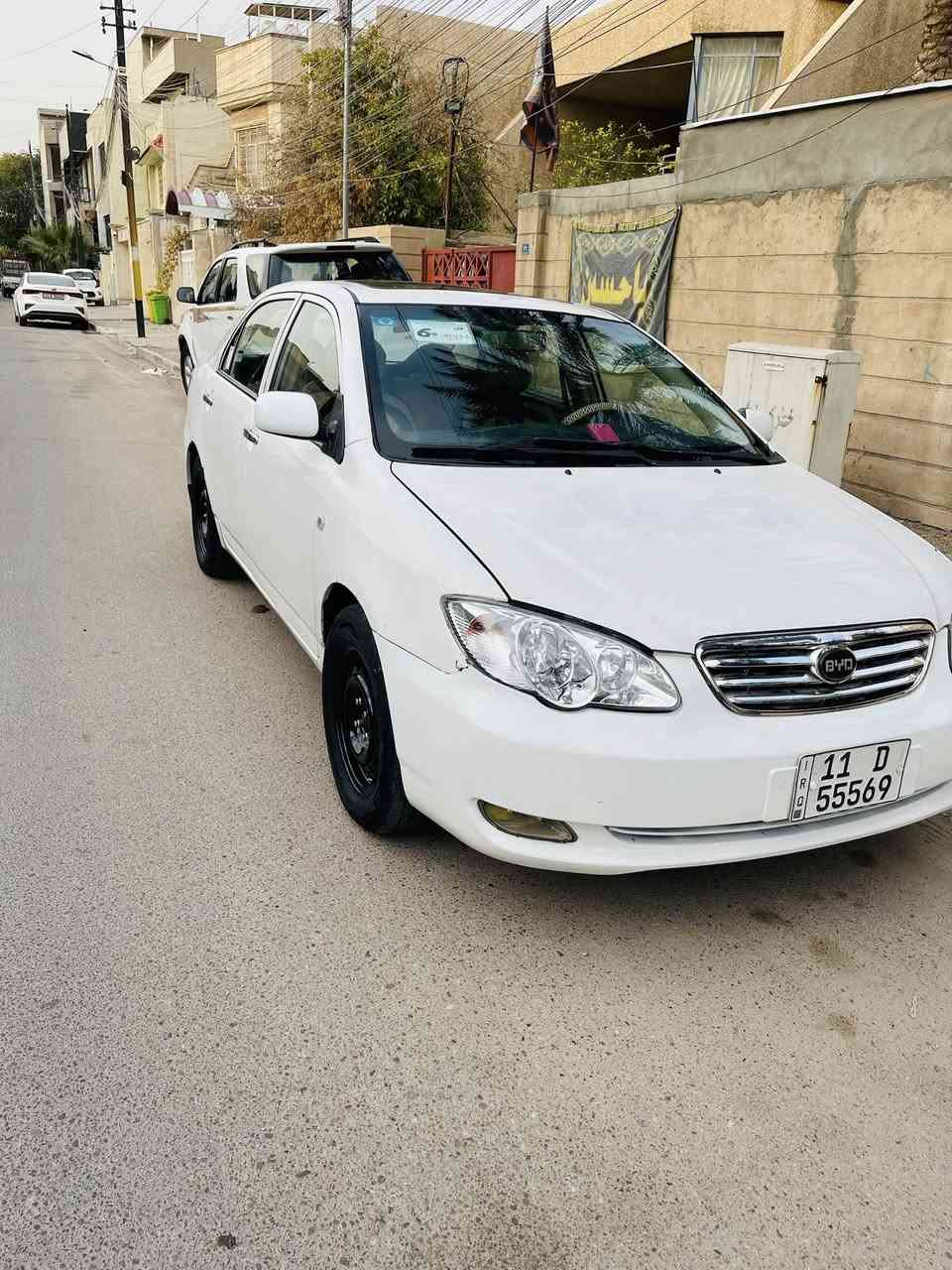 السلام عليكم 
ببوادي F3
موديل 2012
بسمي تحويل ثاني يوم 
سياره بيها مكانت صبغ 
العنوان بغداد الكاظميه 
السعر 65وبيها مجال بسيط 
غير متواجد ع الفيس 
رقم الهاتف ***********
