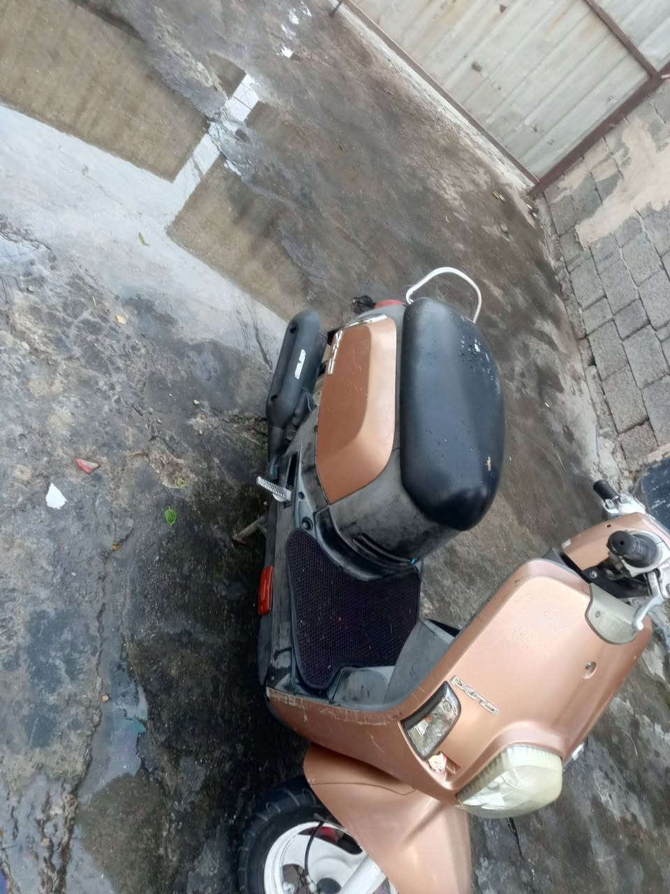 ***********
السلام عليكم بوليس للبيع دراجه خير من الله نكره سلف بكل وقت هندر كله شغال سلف بلادي مكاني بغداد يياع 
سلف تجاري وكابريتر فقط الباقي كله بلادي شلع وختم
