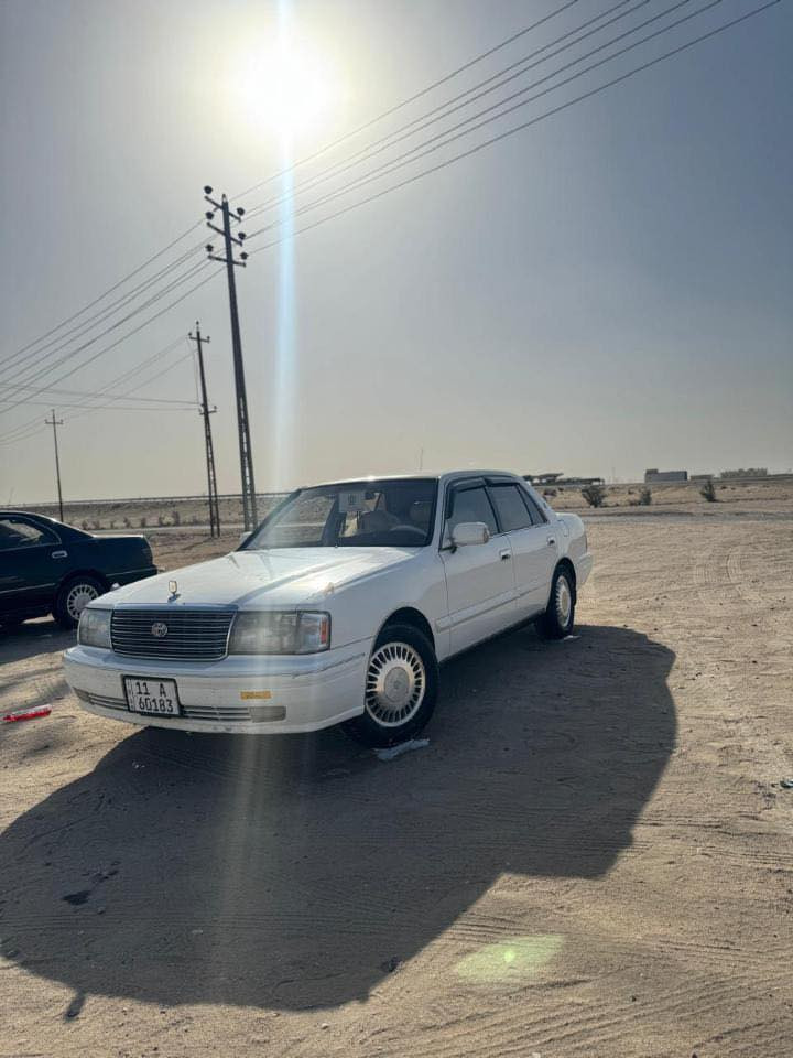 السلام عليكم راس الثور أيسر بلاد للبيع كفاله كير محرك اكسل حداده تخم تاير  كهربائيات تبريد كله كفاله بدون ضربه السياره جديده احلى من الصوره رقم بغداد دولي السنويه ل28 السعر 115 وبيه مجال  رقم الهاتف(***********                مكانها بصره سفوان
