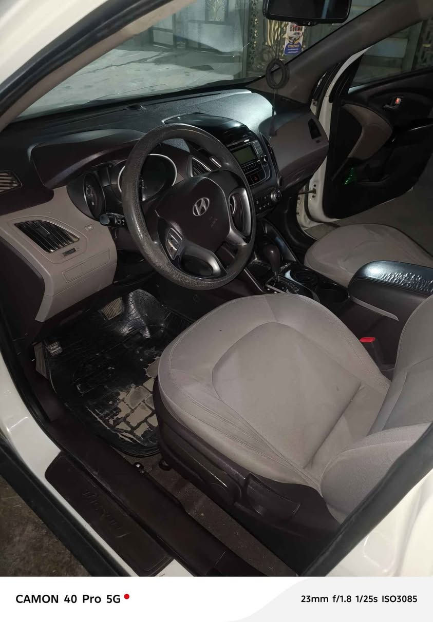 اسلام عليكم
توسان للبيع
موديل ٢٠١٠
سياره كفاله عامه شرط الفحص
سياره خليجي مكينه وكير وشاصي وبدي كفاله عامه شرط الفحص والسونر 
سياره دواخلها ٨٩ بلميه 
سياره بسمي تحويل ثاني يوم 
سياره أرقام إنكليزي وسنويه نفاذها لحد ٢٠٣٠ 
سياره خليجي مكينه وكير شرط الفحص والسونر
رقم الهاتف ‏‪***********‬‏/ *********** واتساب بيها 
سعرها ١٣ ألف دولار 
واعتذر عن الاطاله بغداد, العراق
