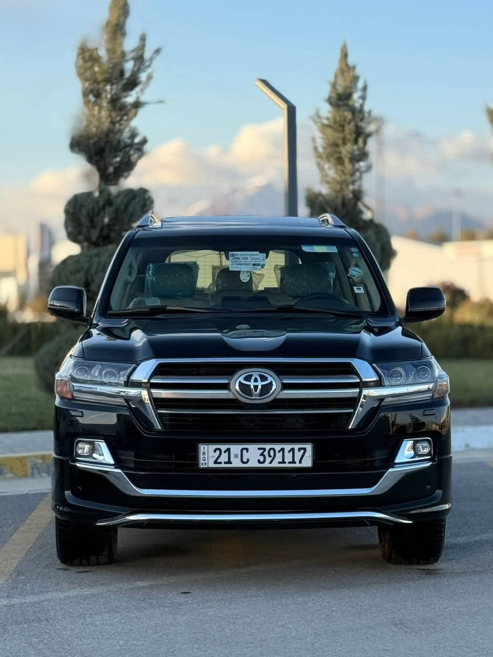 لاند كروزر موديل2020.GXRشركه ساز ثلاث شاشات سياره جديده حيل بدون صبغ مكفوله محرك8سلندر موصفات ساز معروفه ماشيه100الف كيلومتر مكان سليمانيه السعر495بيها مجال***********

