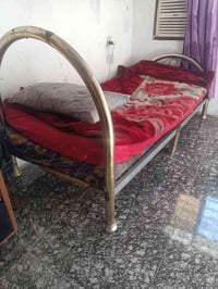 كنتور • ميز • بغداد العبيد