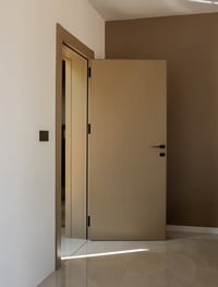أبواب • مصنوعة بإتقان • متينة