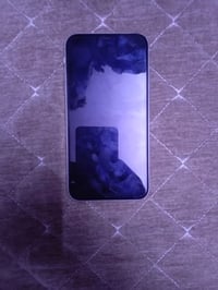 جهاز آيفون ١١ عادي ما مبدل ولا مفتوح البطاريه ٦٧ بس ما تصرف رايده ب٢٧٥...