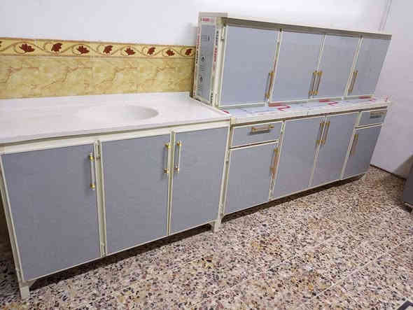 كونتر مترتين ٣قطع وياه سنك مرمر ب360 الف بس تفصيل خاص لعنوان ابو لخصيب بهادريه اكو خدمت توصيل بكروه 
*********** البصرة
