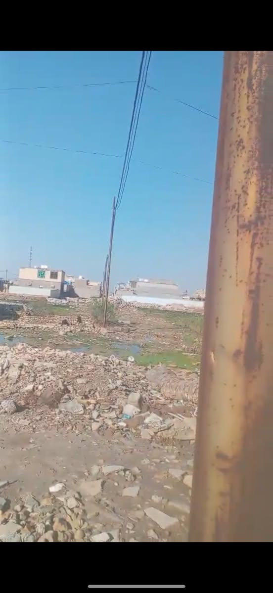 السلام عليكم قطعه ارض للبيع مستعجل
مساحه 100 متر واجه عشرا ونزالها عشرا كامله مجاري ومي وكهرباء  ومدفونه كامله وجدا قريبه ع الشارع ابو علي  والمشروع  سعرها 13 مليون بغداد / سبع قصور/ شارع ابو علي 
الرقم / ‭0774 016 0525‬
الواتساب / ‭+964 750 760 9608
