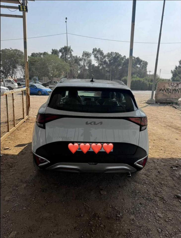 السلام عليكم سبورتج
رقمه بغداد اب اسمي 
للبيع موديل2024

سياره خليجي ماشيه 38 قبل لزياده 

سياره بي طخه خفيفه باب مفتوح 

صف سايق 

موصفات سياره كشنات كهرباء 

كشنات وسترن تدفه

صندوق عادي 

دوليه ضمان 

مكاني المشتل 

ابيع فقط 

***********
