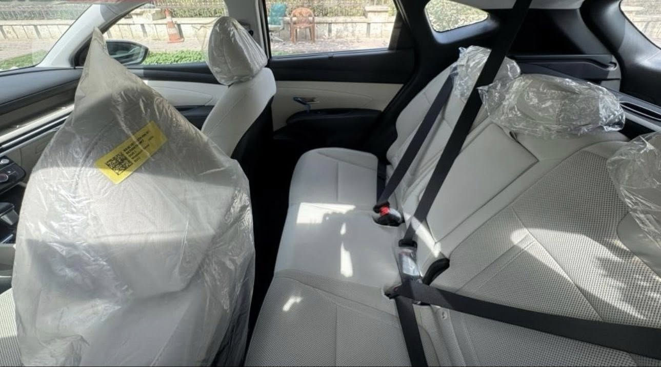 سقف اسود
مكفوله كفاله عامه عامه من الضربه والشخط 
والمعجون والصبغ 
السياره استعمال شخصي 
رقم اربيل شرط التحويل مباشر 
شاشه متصله كبيره تدعم الكار بلي 
ثلاث منافذ تايبسي 
ثلاث وضعيات قياده 
ماشيه 19 الف 
تتفئى تبريد كشنات 
عداد سرعه 
تحديد مسار 
شحن الاسلكي 
لايتات زنون بلادي 
تشغيل عن بعد 
جنطه كهربائيه 
كشنات كهربائيه 
مرايات شفط تلقائي ويه فتحت القفل
AUTO HOLD 
هند بريك كهربائي 
كامره خلفيه 
رادارات جانبيه +رادارات اماميه 
نقطه عمياء 
رقم الهاتف لل استفسار *********** 
السعر 238 وبيها مجال للشراي
