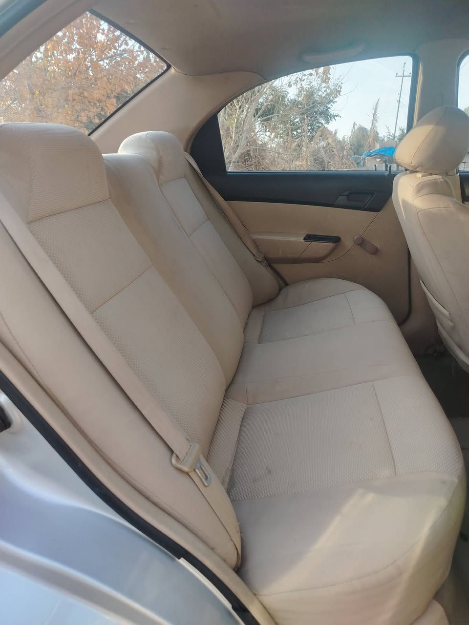 افيو ٢٠١٠ مكينة كةورا وكير اوتماتيك  بي عيب سارد وكةرمي بةشرت ناو زرده جوار تاير لوك صدر بردم دوا تازيه بنز ودسكي تازه يةك برغي نقصاني نيه دوو بارجى كوراوه ٦٧ كةلا توزي معملة ***********
