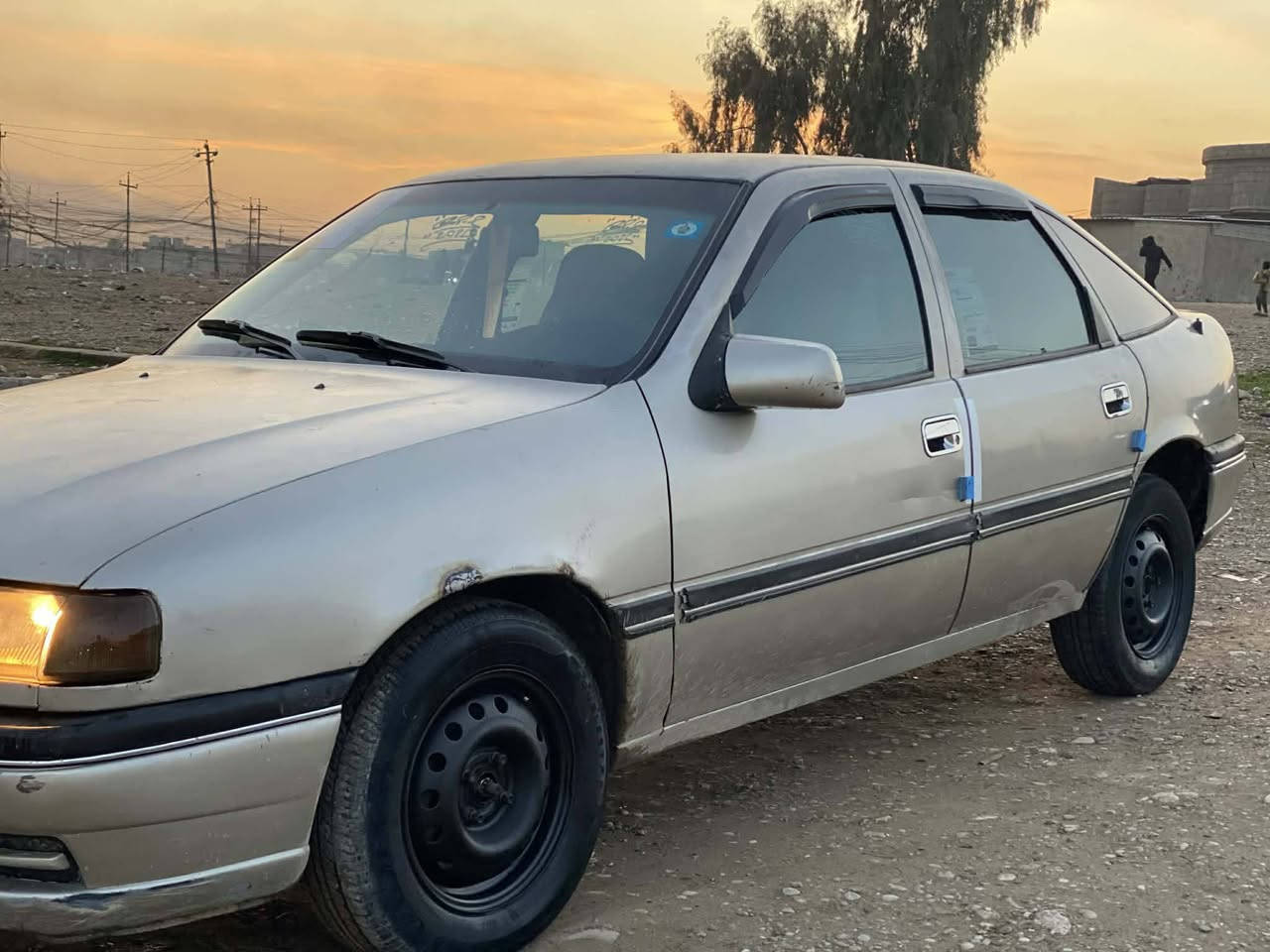 فكترا للبيع موديل 91 حجم 18 رقم نينوى الجديد سياره جاهزه ومكفوله السعر 34 وبيها مجال مكاني موصل شرط التحويل الاستفسار أكثر الاتصال عل رقم ***********
