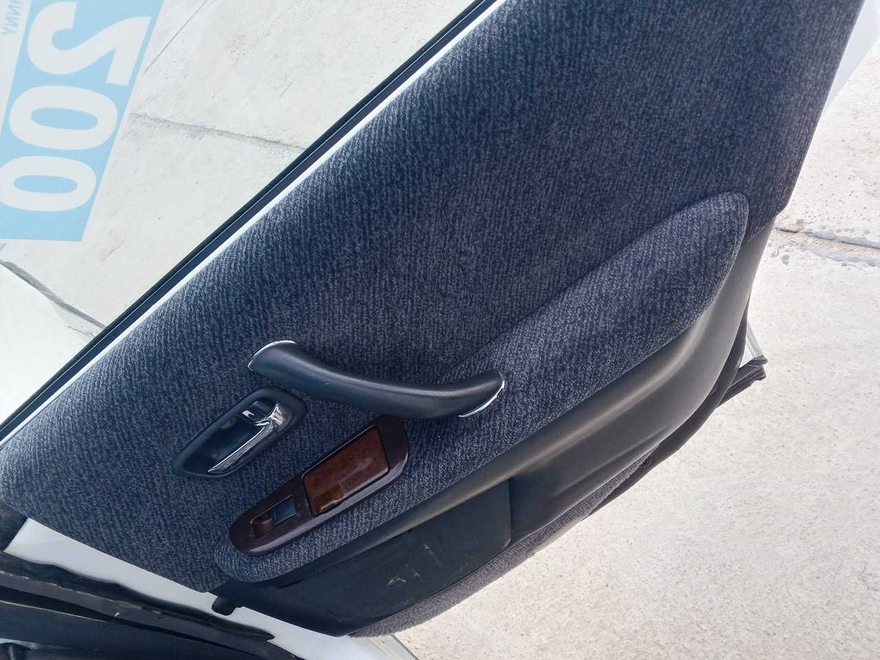 السلام عليكم 
‏كراون (راس الثور) للبيع او مراوس 
‏
‏السيارة موديل 1996مشروع وطني
‏رقم انبار تحويل ثاني يوم 
‏السيارة مامتعوبة مال دوام فقط
‏مكينة وكير خير من اللة 
‏السيارة كفالة بية طخة من ورى فقط
‏ كهربائيات كلة شغالة ومسوي ادامة 
‏للمكينة هسة السيارة ماعيازة شي 
‏تايرات جدد توني شادهن 
‏ لايت عالي ناصي زنون 
‏سماعات كلهن يشتغلن 
‏وبعد شتحتاج من معلومة خابرني 
‏وبيك خير وتدلل 
‏السعر 90 وبية مجال للطيبين 
‏بكانة ذي قار قضاء الدواية 
***********
