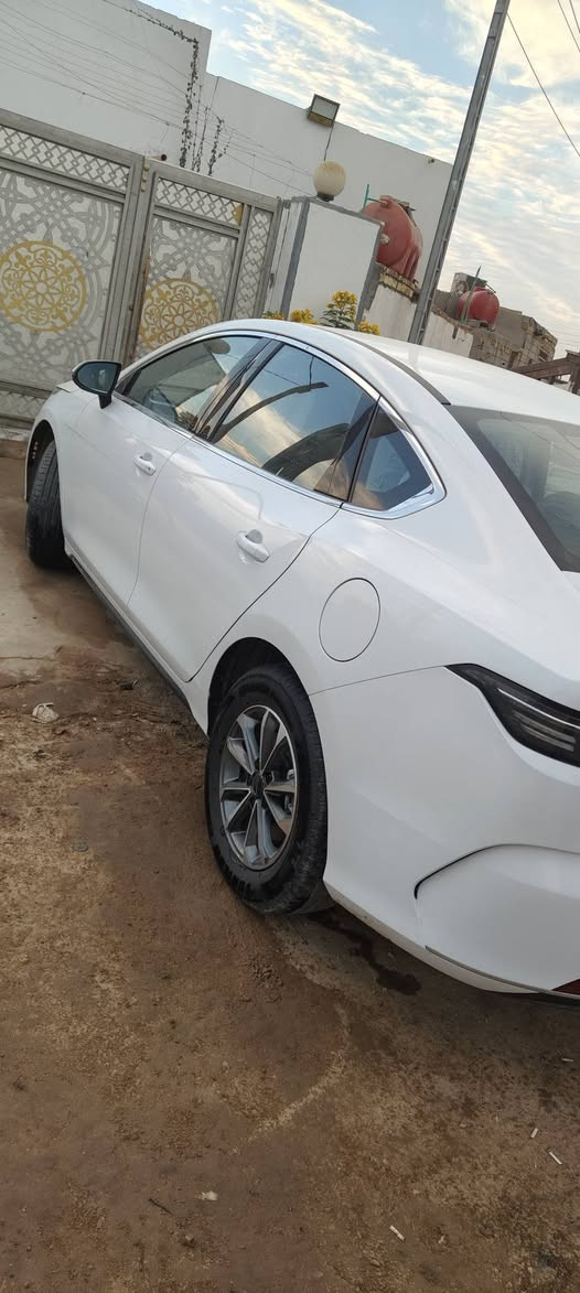 سيارة للبيع موديل 2025 بي واي دي دستروير بيه جاملغ امامي مبدل  بدون دواخل جاملغ البلادي موجود بارد بل باب شبر فقط ماشيه 8000 سياره باسمي  مكاني ديوانية الرقم
***********
