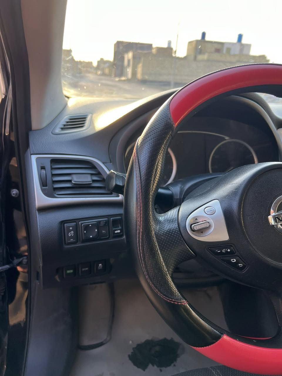 نيسان سنتره موديل 18 امريكي بيها 4 قطع بدون دواخل رقم بصره سياره جاهزه تخم تاير.جديد مكينه كير كفاله تحويل ثاني يوم سعرها 89 بيها مجال بسيط *********** مكانها ميسان
