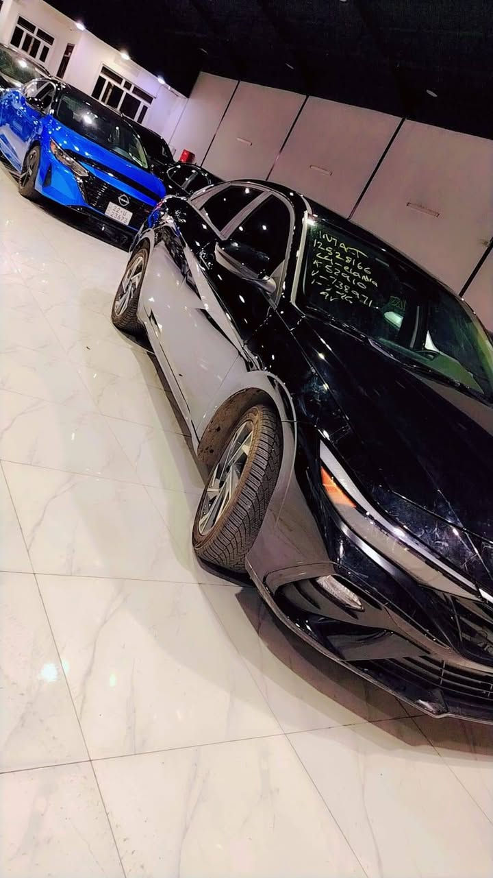 للبيع النترا ٢٠٢٤ فول 
السعر ١٤٨ وبيها مجال للشراي 
المواصفات 
سلايت 
بصمه 
بصمه تشغيل 
بصمه ابواب وصندوق
رادار محيطي ٣٦٠ درجه
توقف ذاتي امامي خلفي 
قياده اليه 
شاشه كبيره 
ويل كب ١٧ انج
ليد امامي ولايت زنون
بك لايت متصل ليد كامل
السيارة تترقم اربيل دهوك سليمانيه
السيارة شرط بدون دواخل بدون ايرباك وشاصي كفاله عامه 
تبريد وراديترات شركه 
العنوان اربيل 
للاتصال *********** كورك *********** أربيل, العراق
